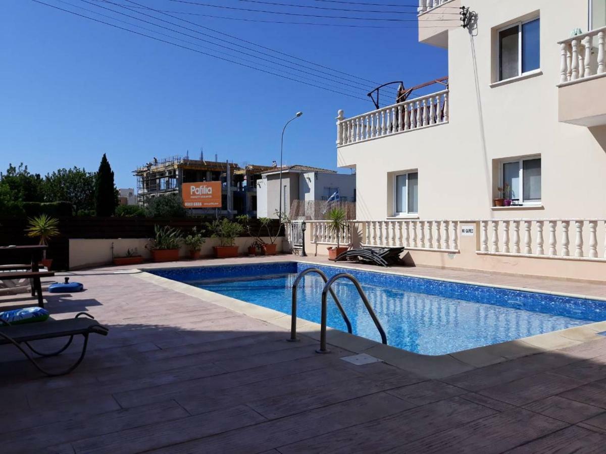 One Bedroom Alina Court 4 Apartment